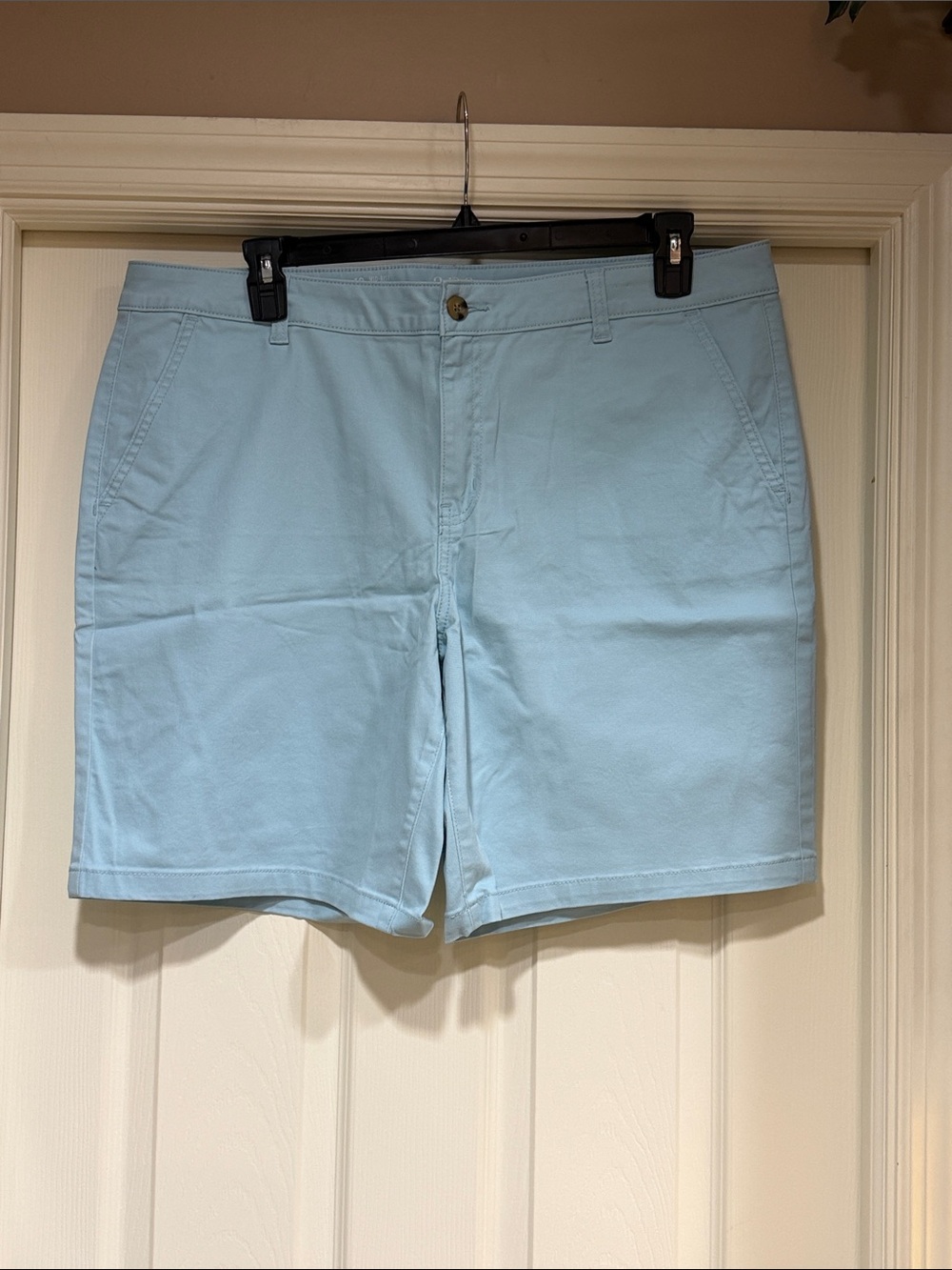 Ana Mid Rise Bermuda Shorts